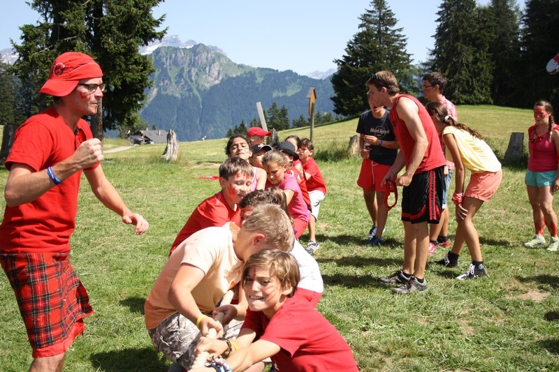 Village Camps International Summer Camp Leysin, Switzerland 2025-08-09 https://www.villagecamps.com/journals_admin/images/709-42-festival (272).jpg